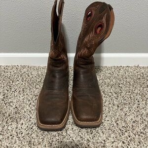 Ariat Brown Cowboy Boots with Classic Western Style
